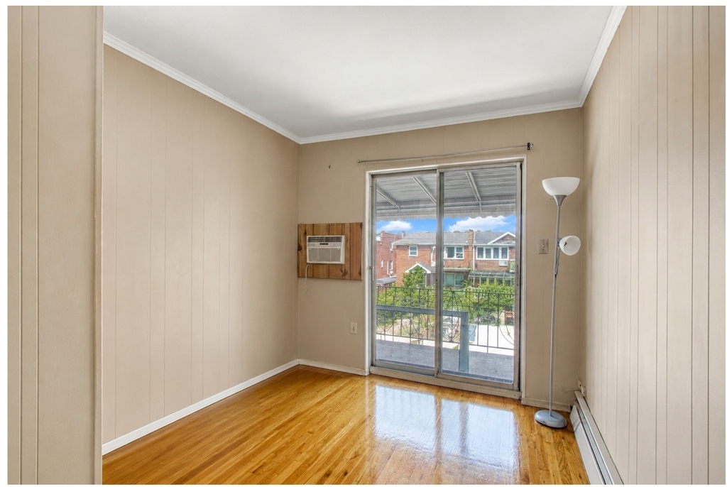 7260 Bergen Court - Photo 8