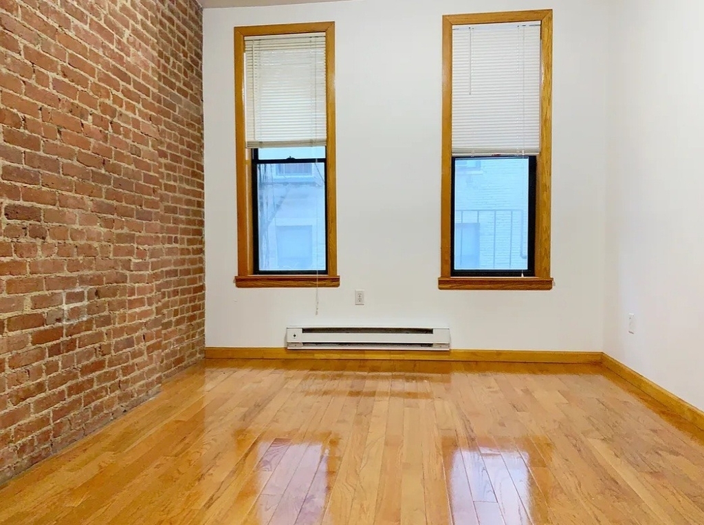 404 E 73rd Street - Photo 0