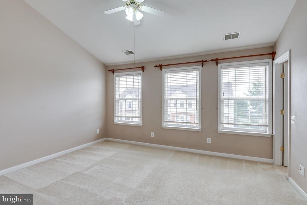 43794 Virginia Manor Terrace - Photo 20