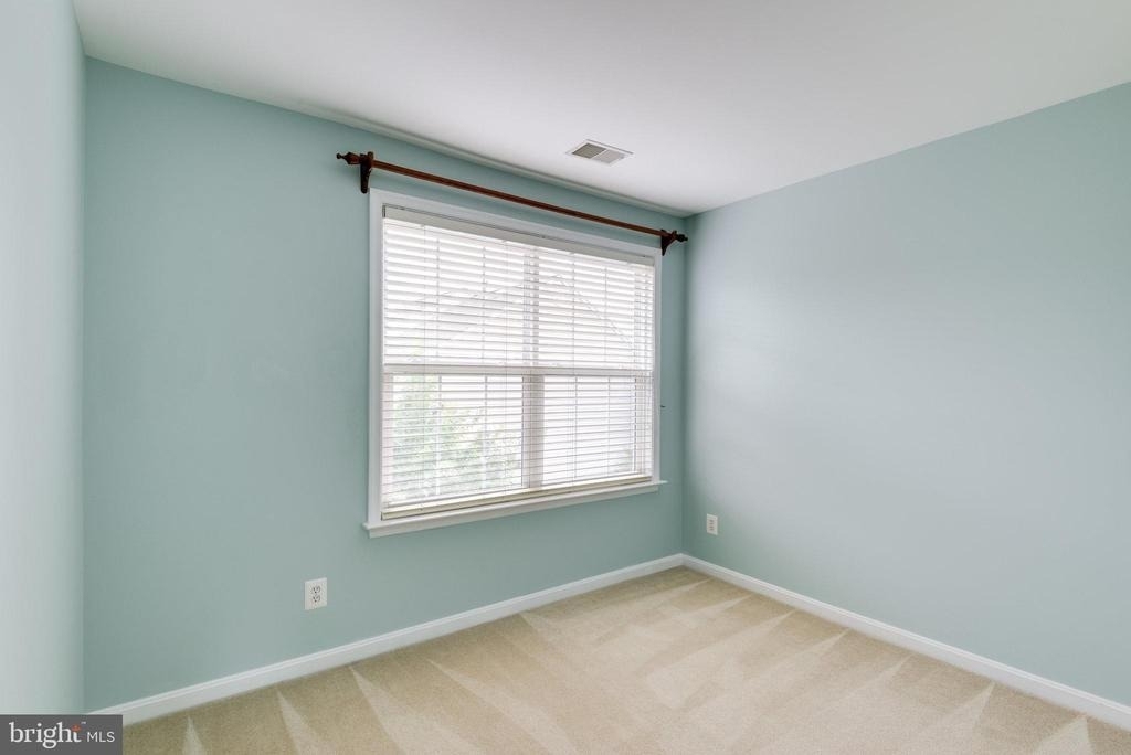 43794 Virginia Manor Terrace - Photo 17