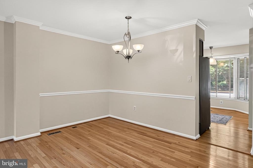 5719 Oakshore Court - Photo 12