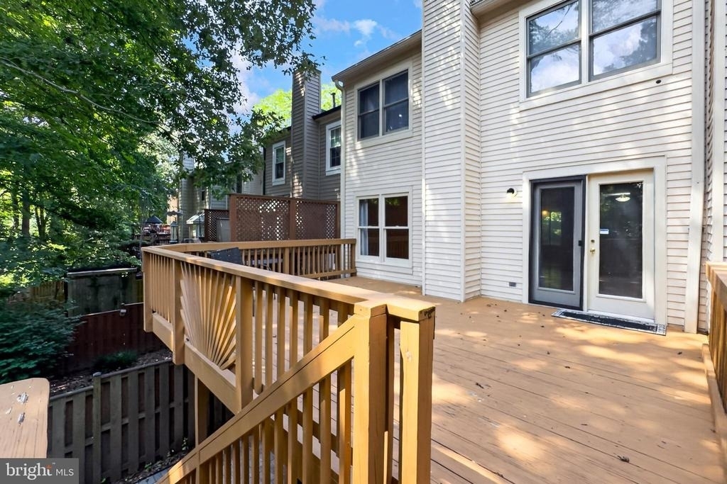 5719 Oakshore Court - Photo 44
