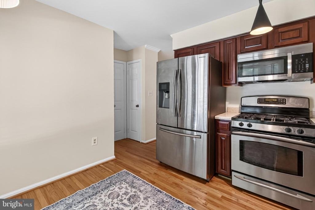 5719 Oakshore Court - Photo 18