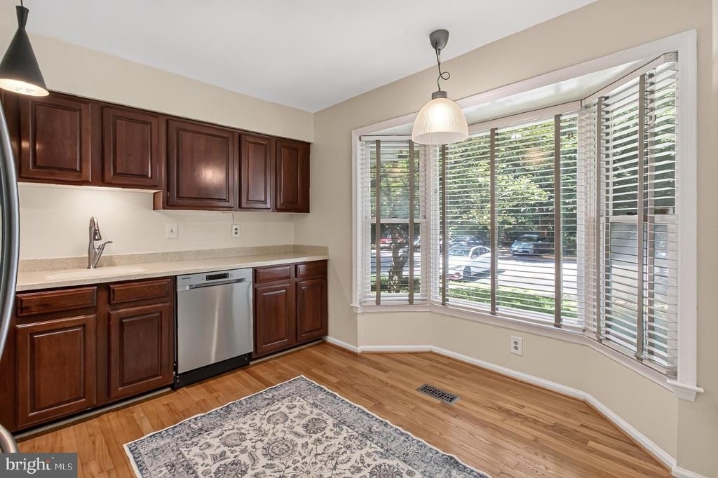 5719 Oakshore Court - Photo 14