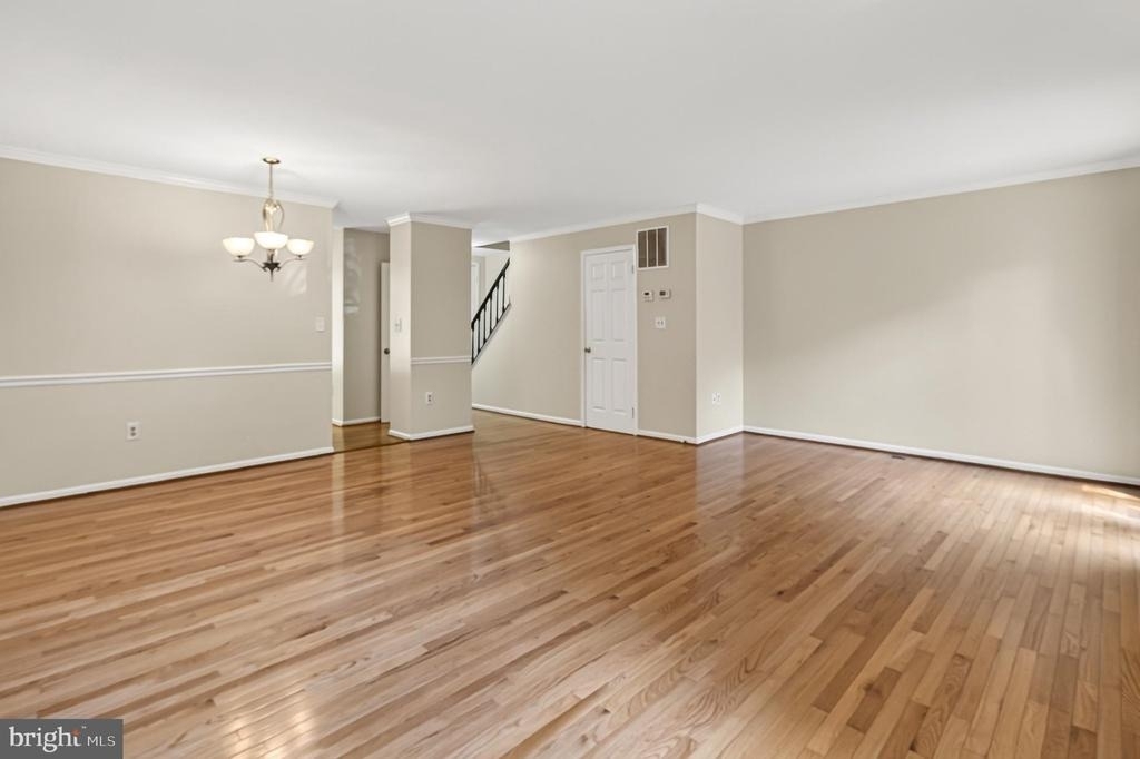 5719 Oakshore Court - Photo 10