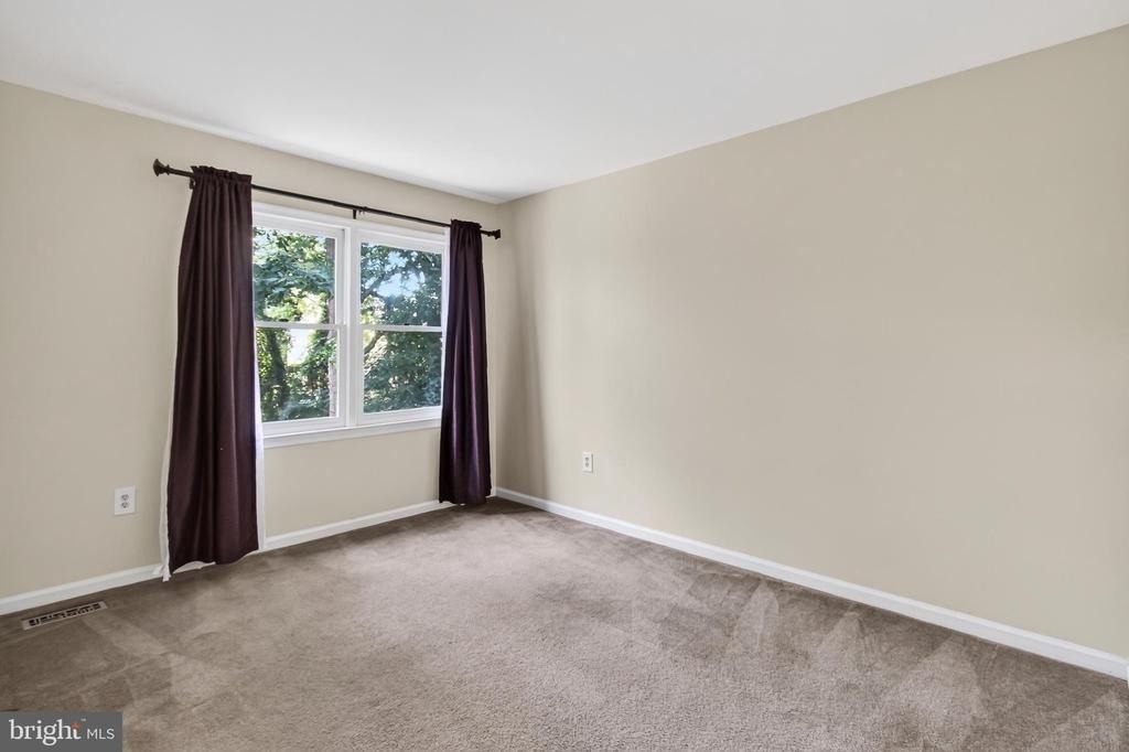 5719 Oakshore Court - Photo 26