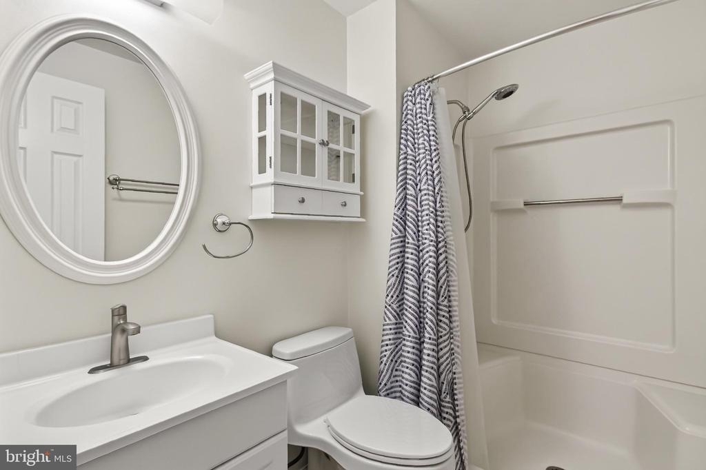 5719 Oakshore Court - Photo 39