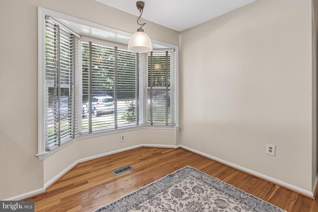 5719 Oakshore Court - Photo 17