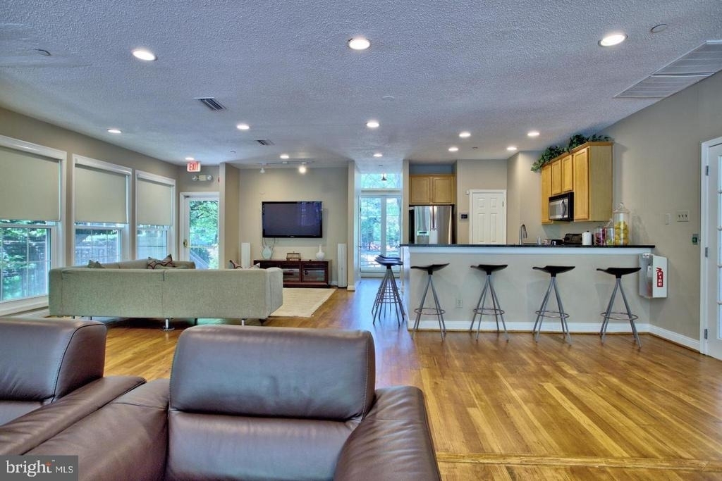 1534 Lincoln Way - Photo 27