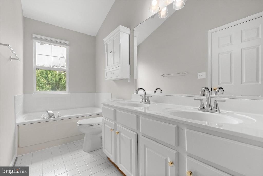 13412 Burrough Farm Drive - Photo 19