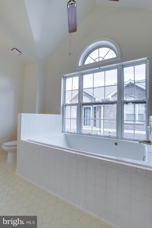 3050 S Glebe Road - Photo 20