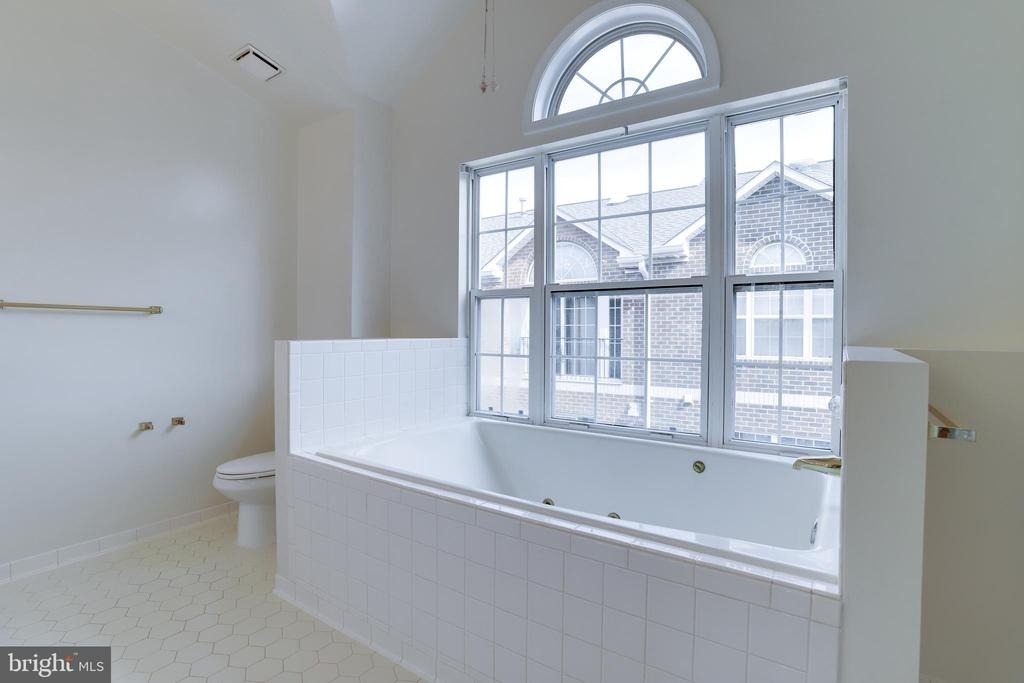 3050 S Glebe Road - Photo 25