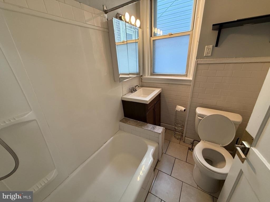 2423 E Allegheny Ave - Photo 7
