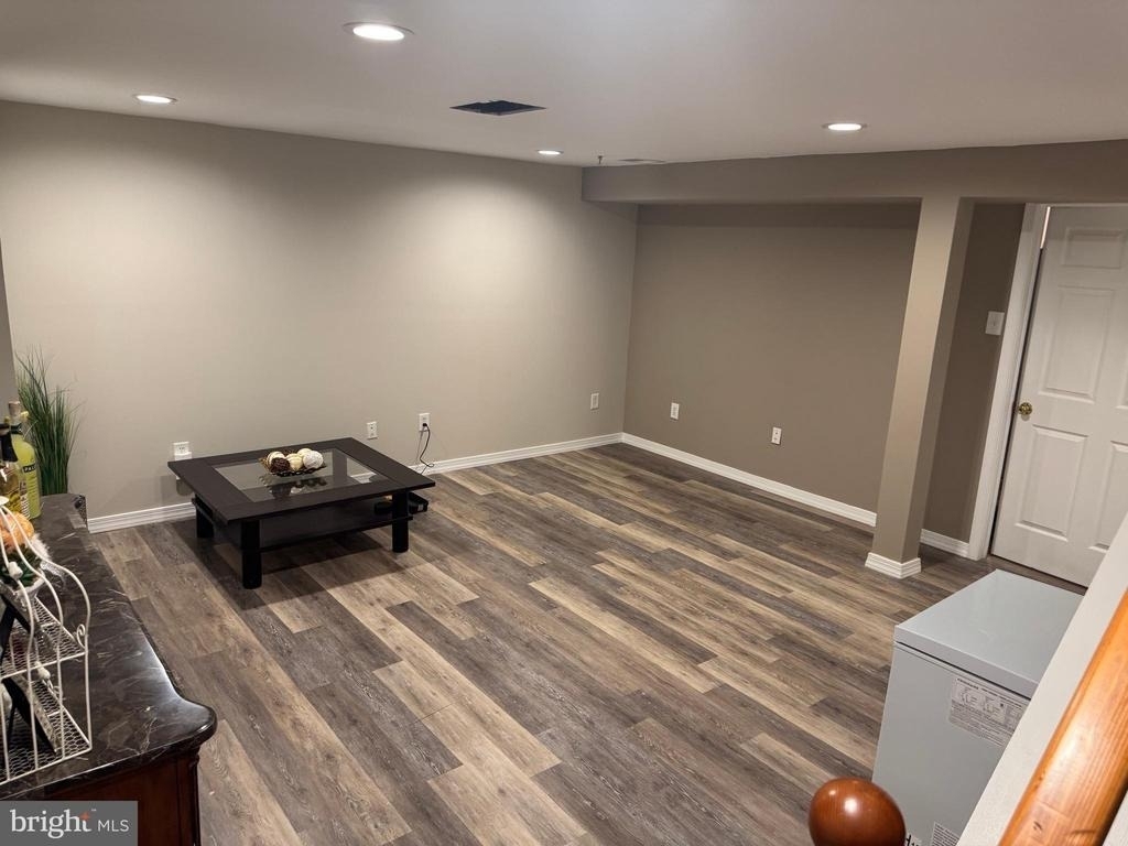 1003 Woodview Court - Photo 14