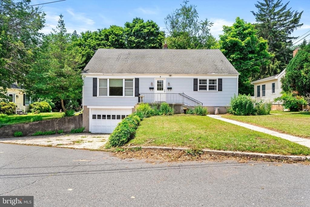 4 Pierson Place - Photo 0