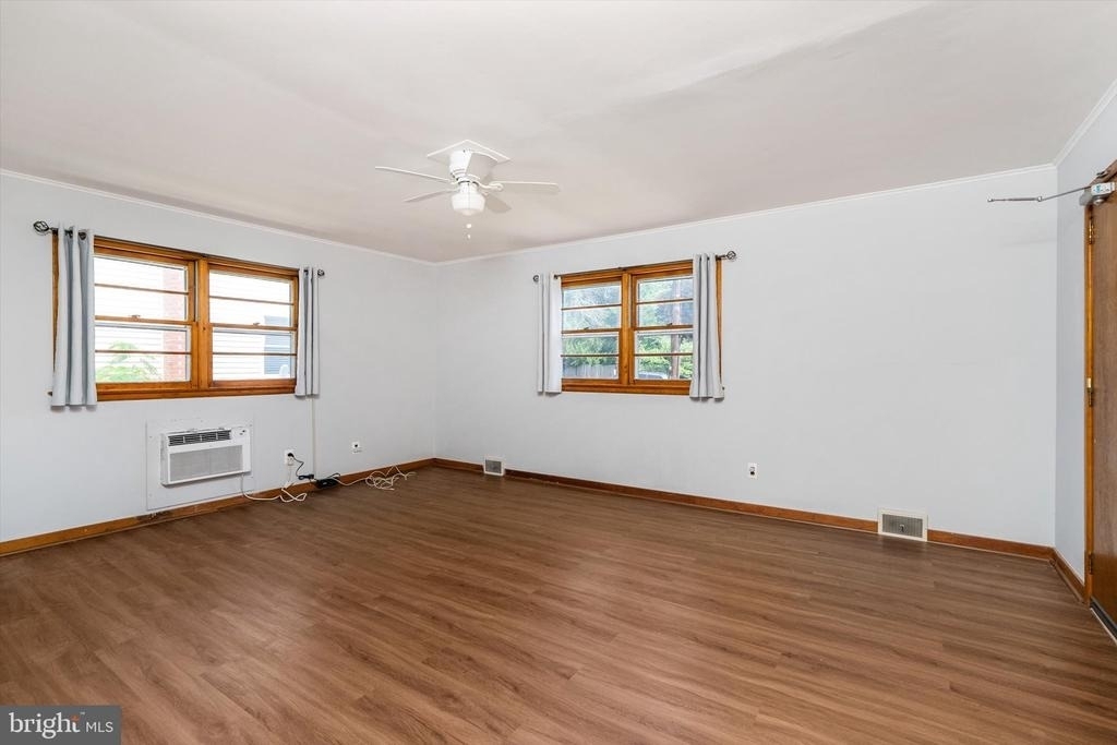 4 Pierson Place - Photo 3