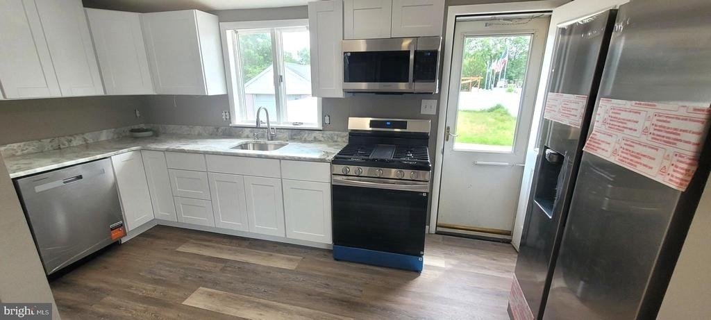 516 Summit Avenue - Photo 2