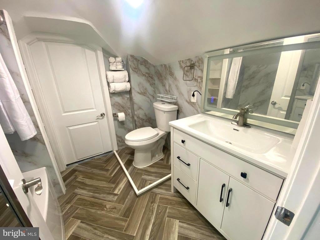 516 Summit Avenue - Photo 17