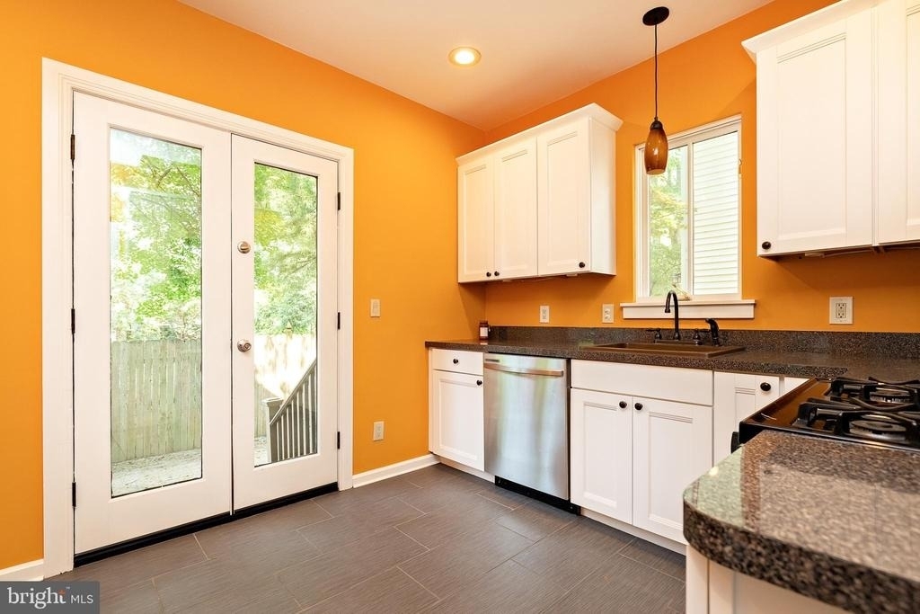 3 Lee Avenue - Photo 22