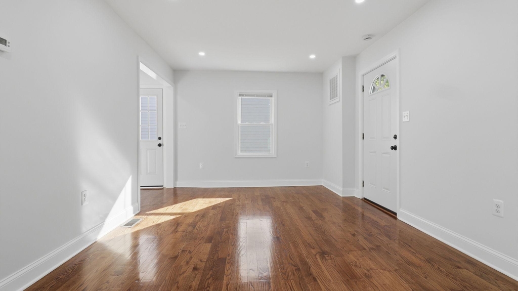 5633 Jamestown Road - Photo 12