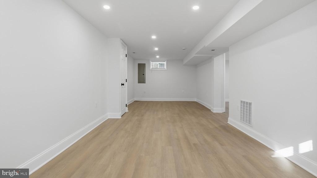 5633 Jamestown Road - Photo 30