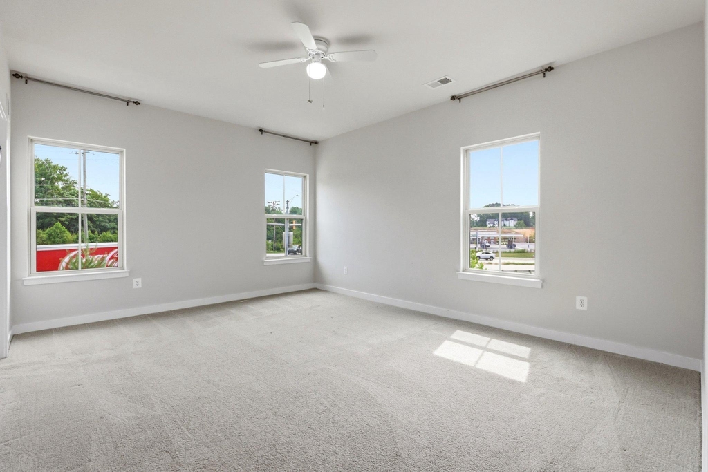 5714 Richmanor Terrace - Photo 27