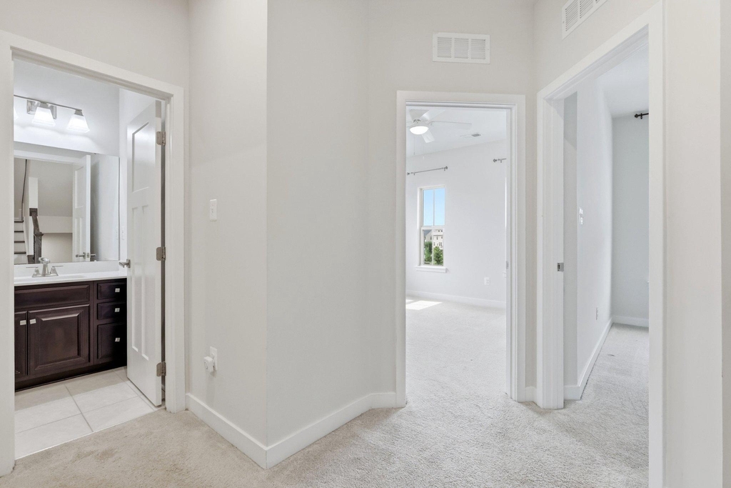 5714 Richmanor Terrace - Photo 19