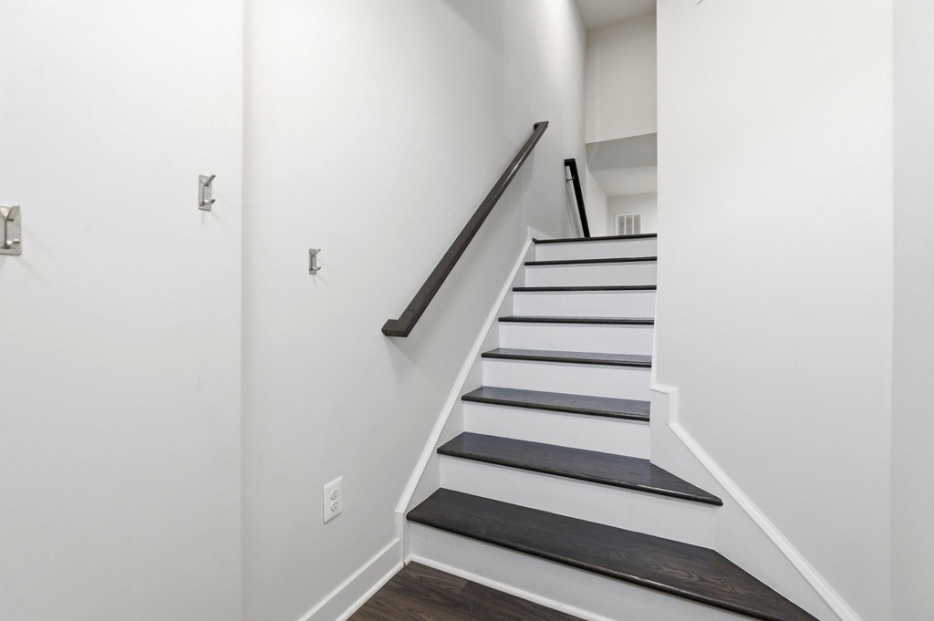 5714 Richmanor Terrace - Photo 4