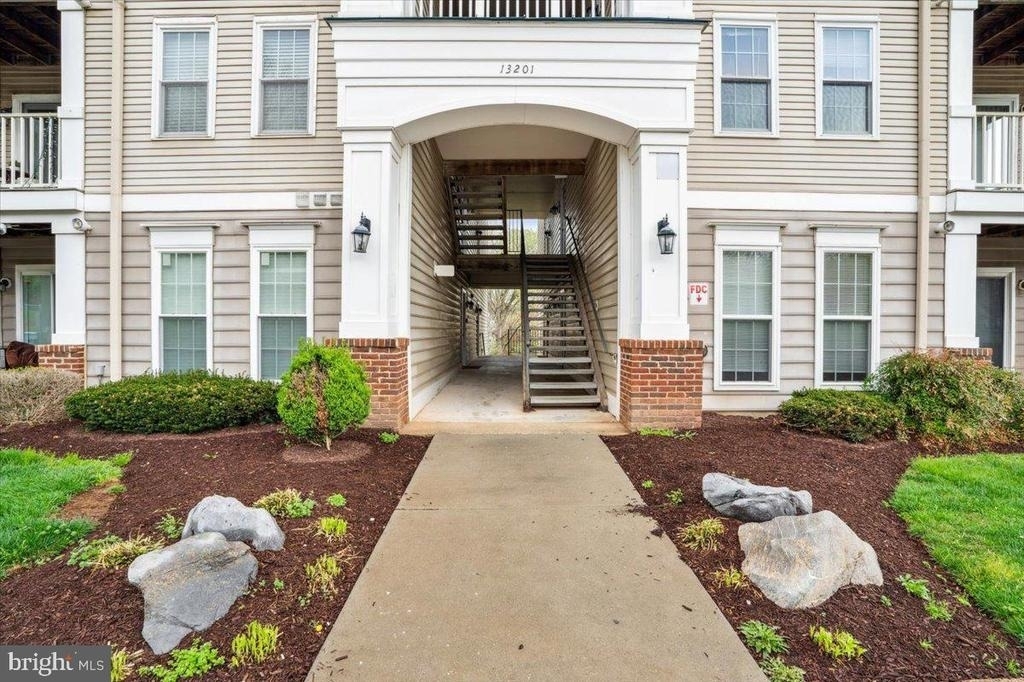 13201 Astoria Hill Court - Photo 2