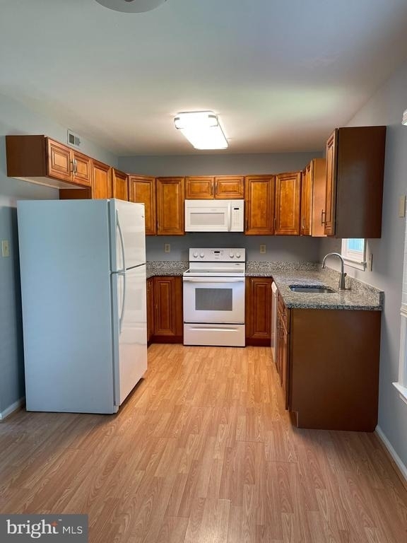 13928 Mustang Hill Lane - Photo 10