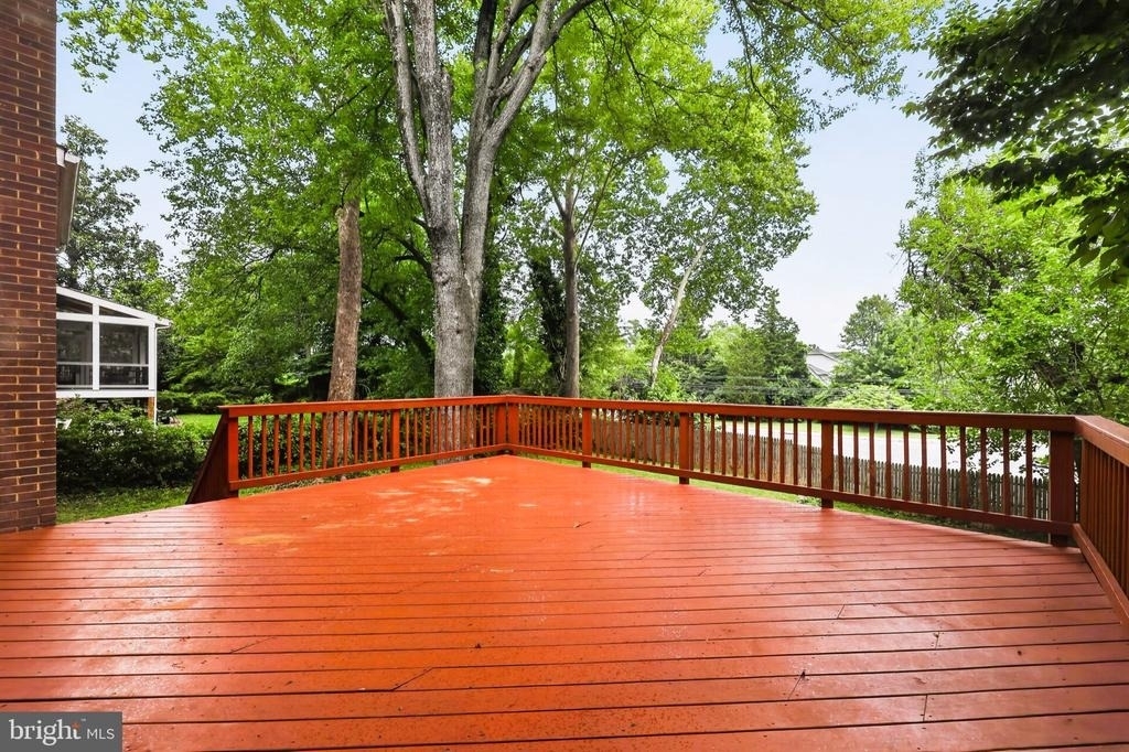 9901 Belhaven Road - Photo 4