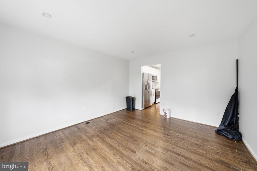 1603 Ingram Terrace - Photo 11