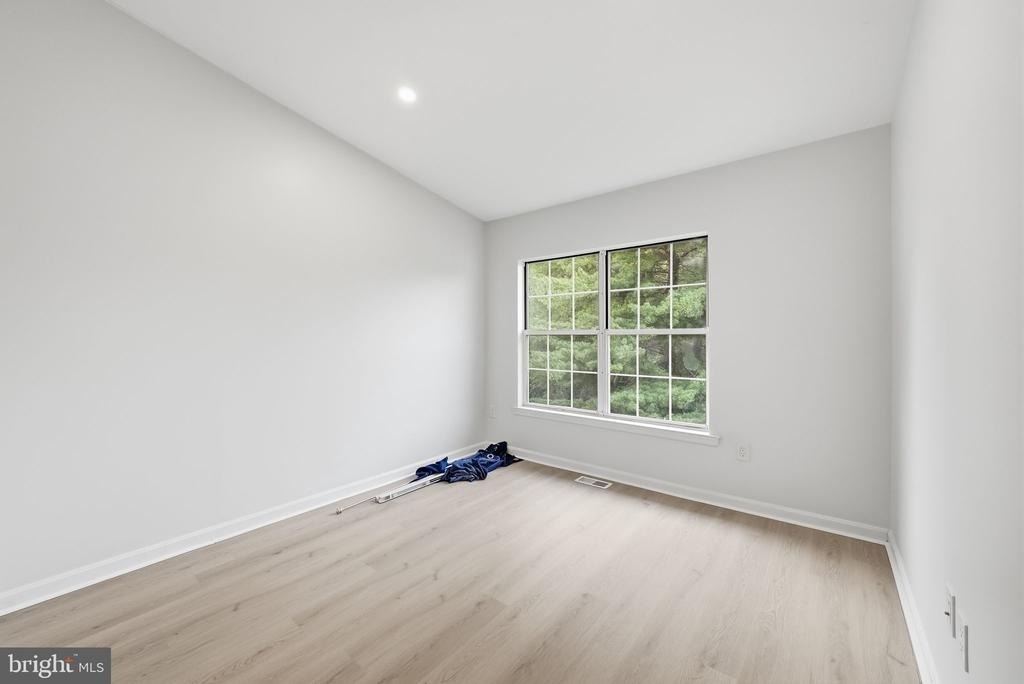 1603 Ingram Terrace - Photo 18