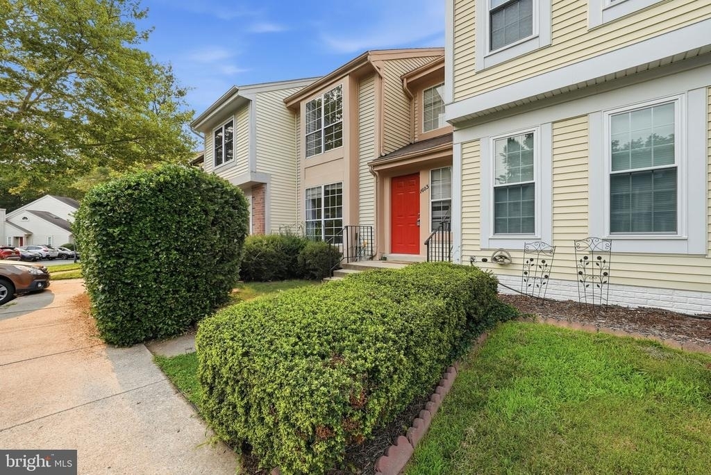 1603 Ingram Terrace - Photo 1