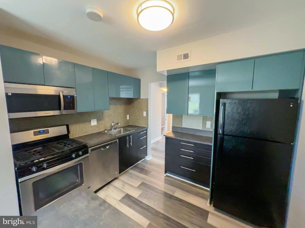 5537 Green Mountain Circle - Photo 11