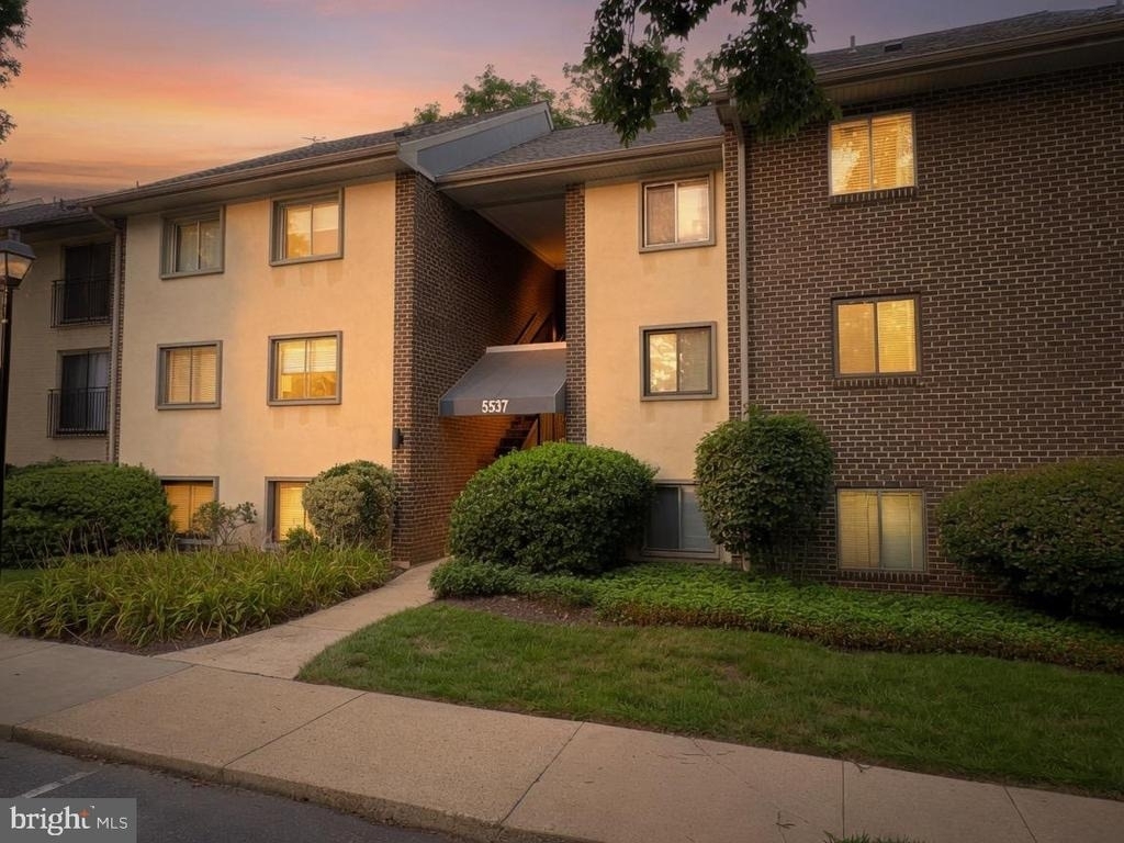 5537 Green Mountain Circle - Photo 1