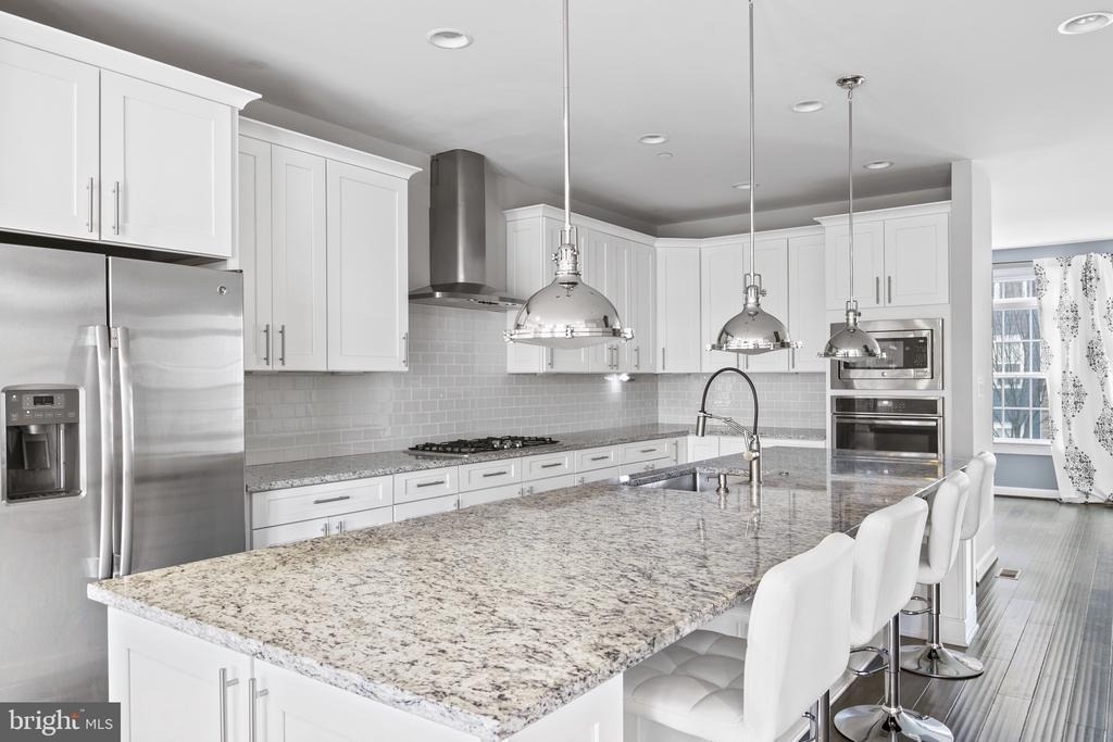 6012 Charles Crossing - Photo 2