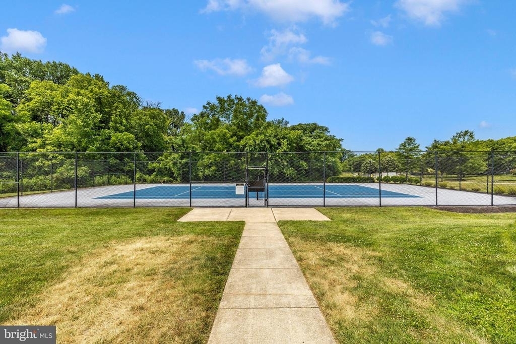 3852 Glasgow Way - Photo 54