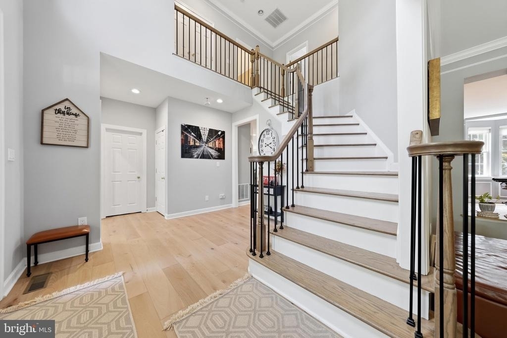 3852 Glasgow Way - Photo 3