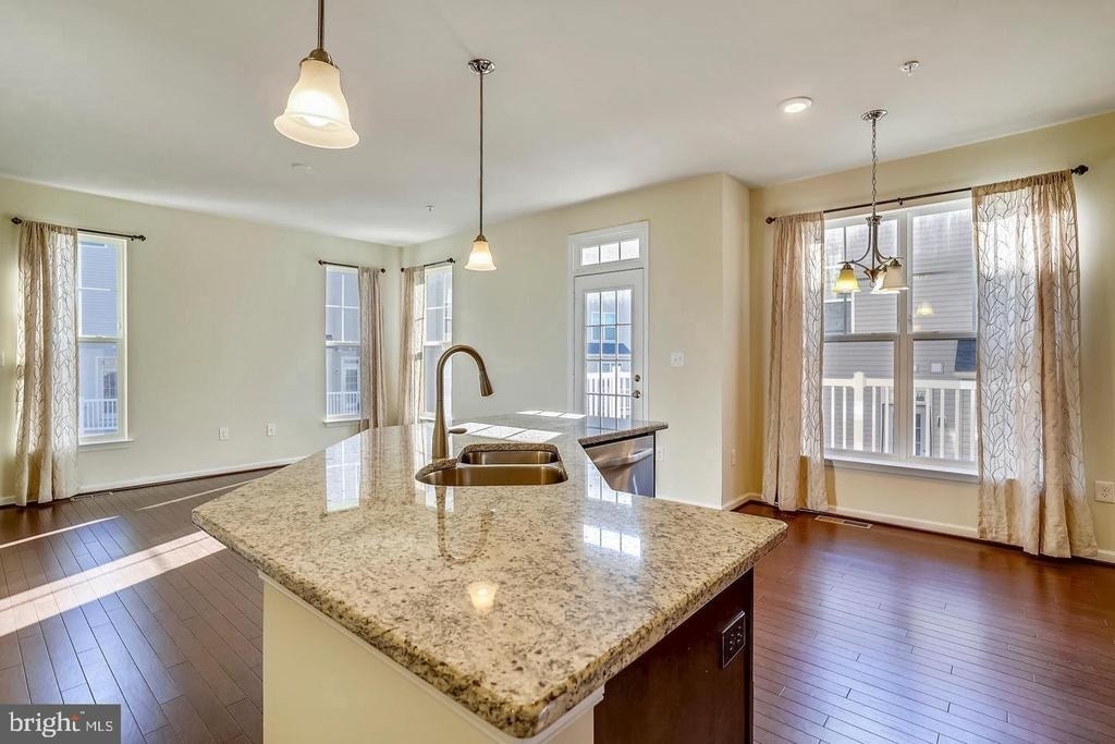 6163 Margarita Way - Photo 10