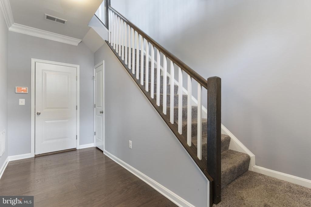 37 Mustang Drive - Photo 3