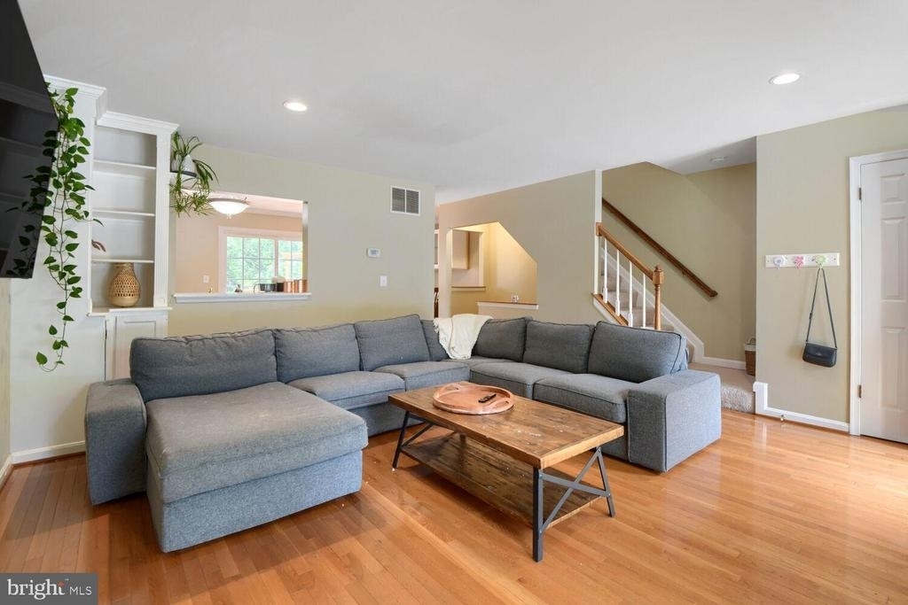 26 White Pine Court - Photo 1