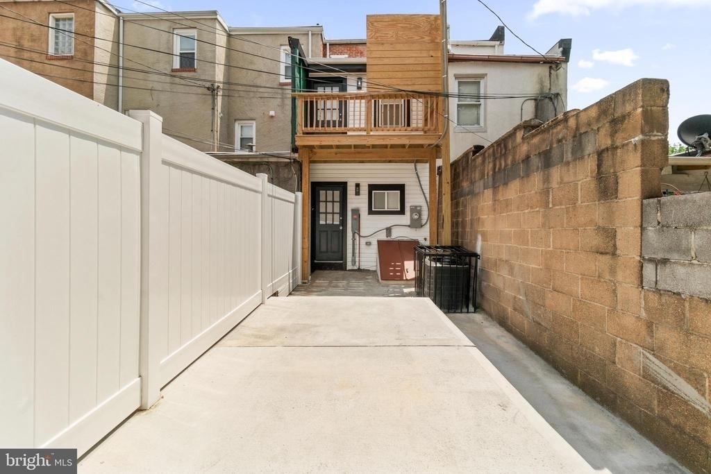 829 W Barre Street - Photo 29
