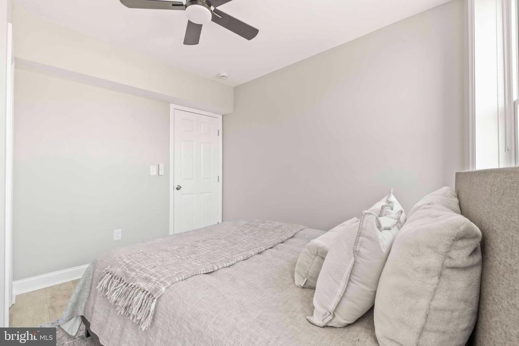 829 W Barre Street - Photo 13