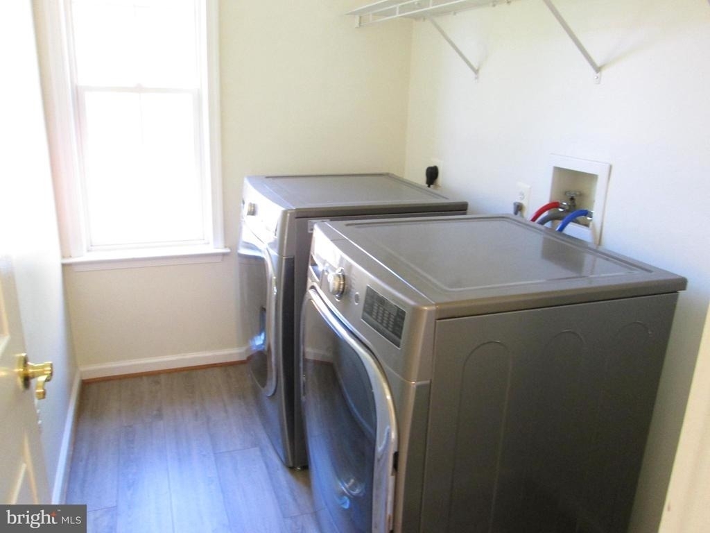 1300 Treasure Dr. - Photo 19