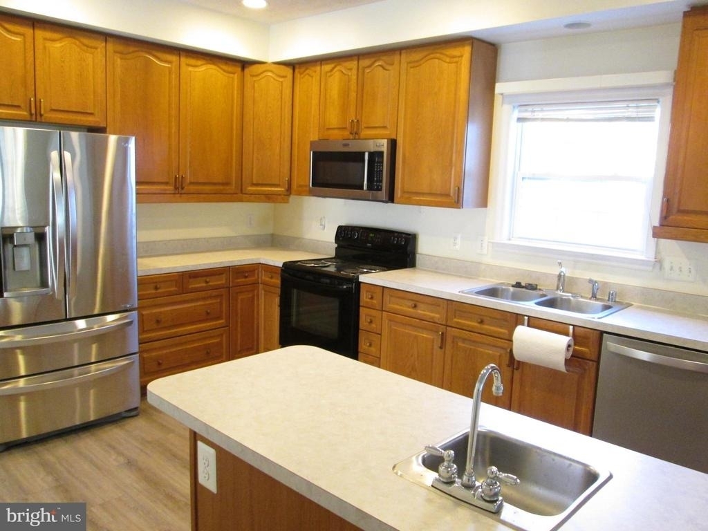 1300 Treasure Dr. - Photo 11