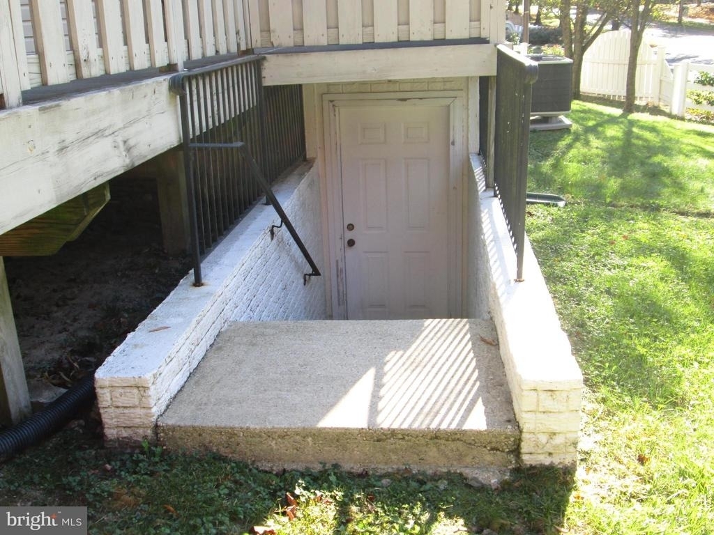 1300 Treasure Dr. - Photo 29