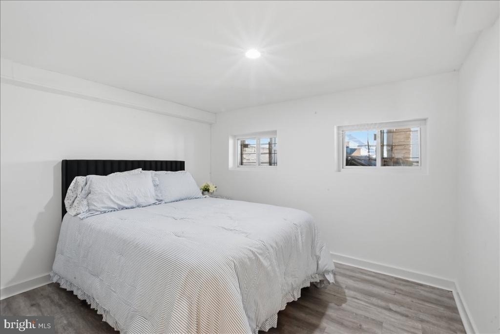 939 15th Street Se - Photo 16