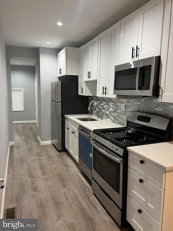 208 21st Street Ne - Photo 3