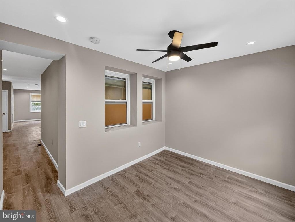 208 21st Street Ne - Photo 12